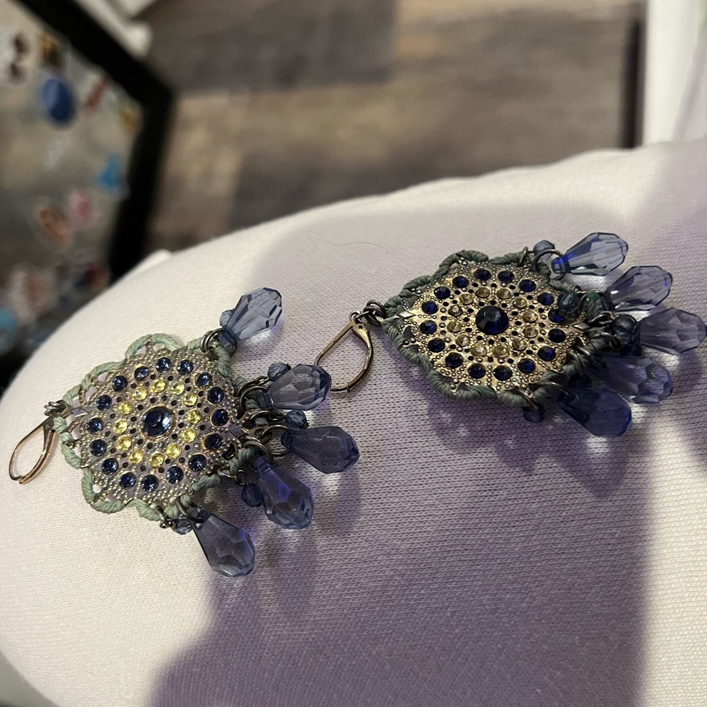 Unique earrings - Picture 2 of 5